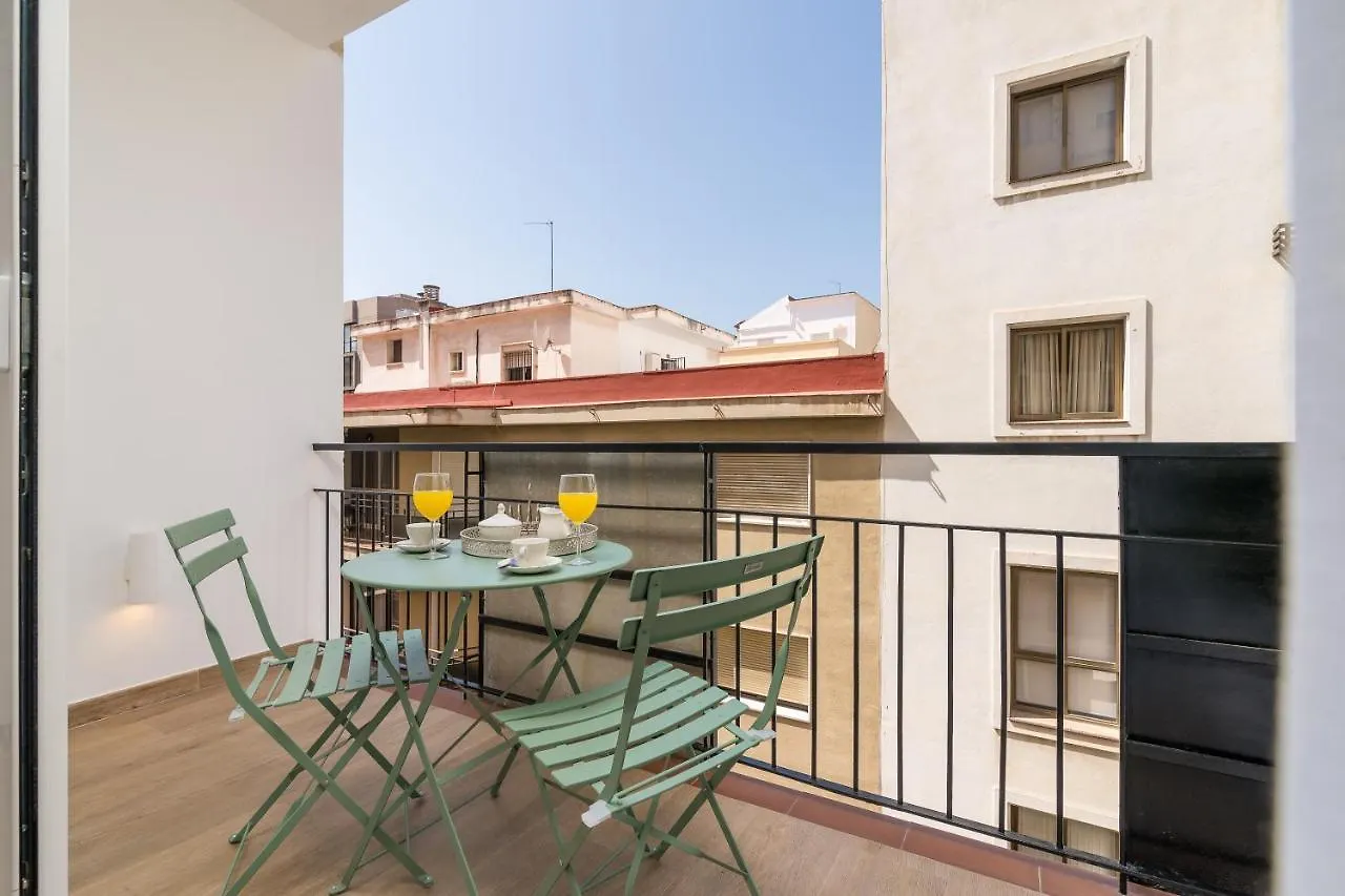 Iloftmalaga Soho - Calle Martinez Campos 0*, Малага